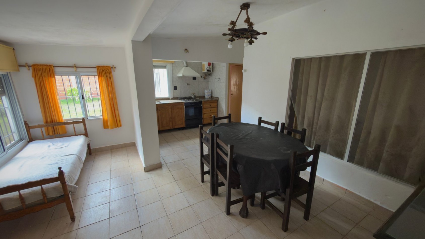 V53 - Chalet 3 ambientes - Calle 6 e/30 y 31