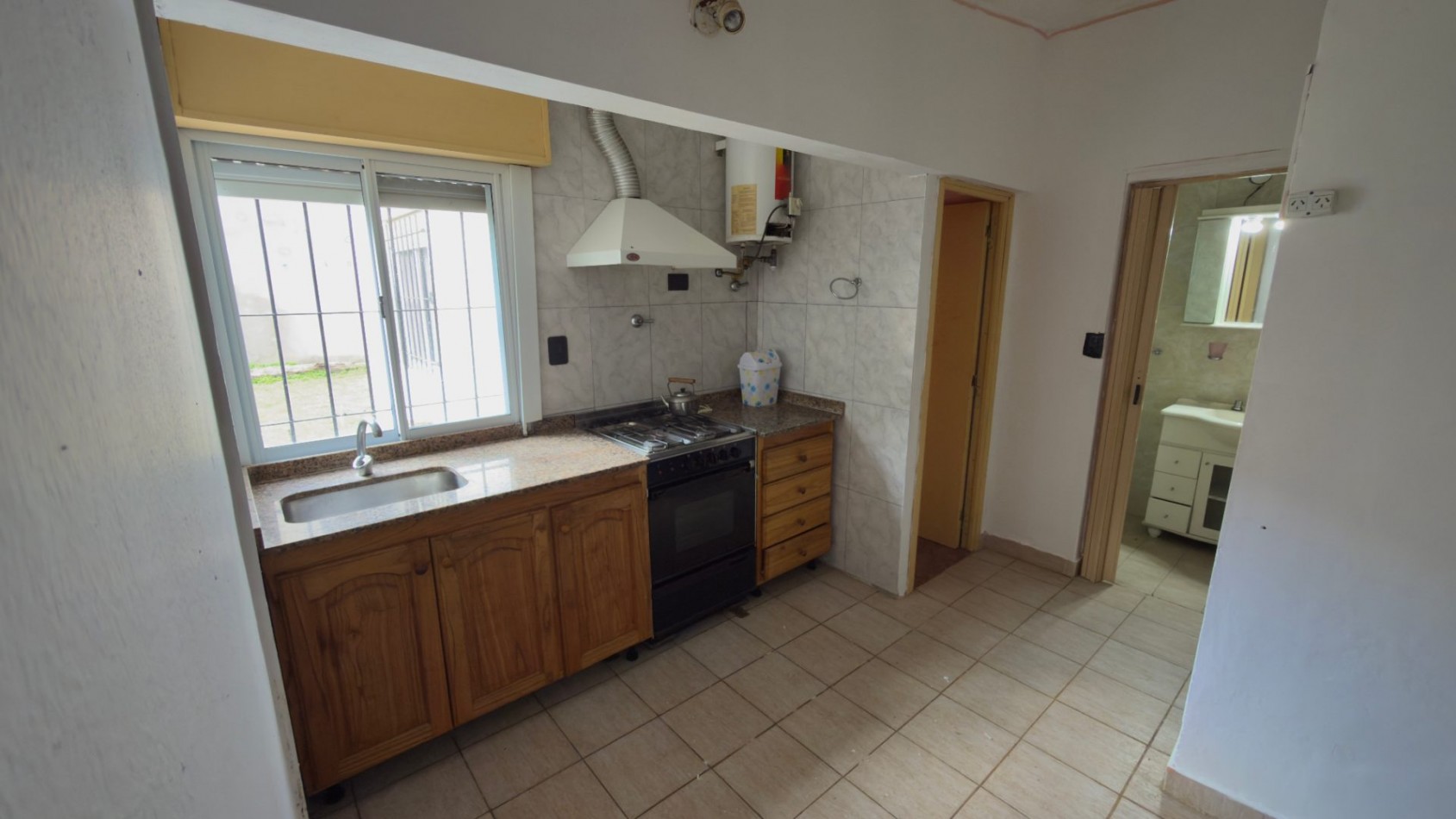 V53 - Chalet 3 ambientes - Calle 6 e/30 y 31