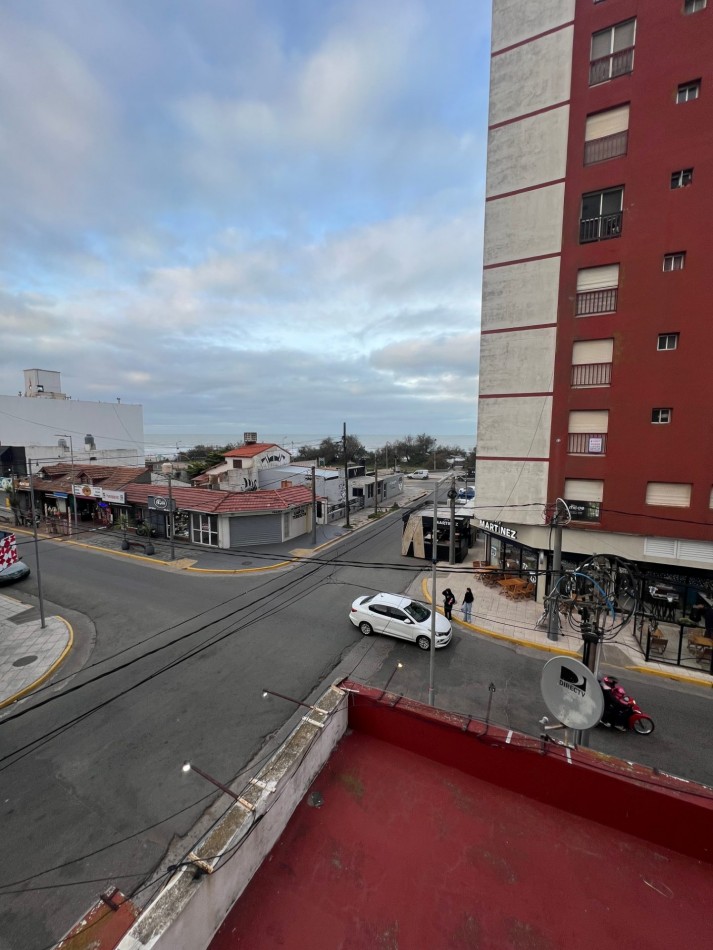 V17 - Depto. 2 Ambientes - Calle 34 N°202 Esq. 2 - 2° piso