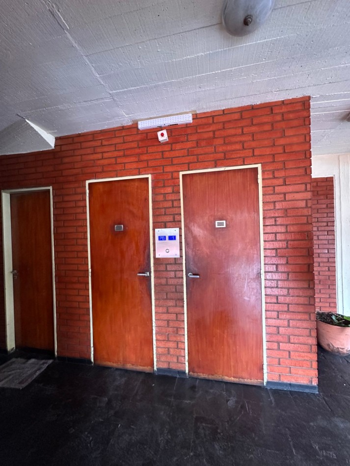 V47 - Departo. 2 Ambientes - Diagonal 18 N°1350 e/ 40 y 41 - 6° Piso