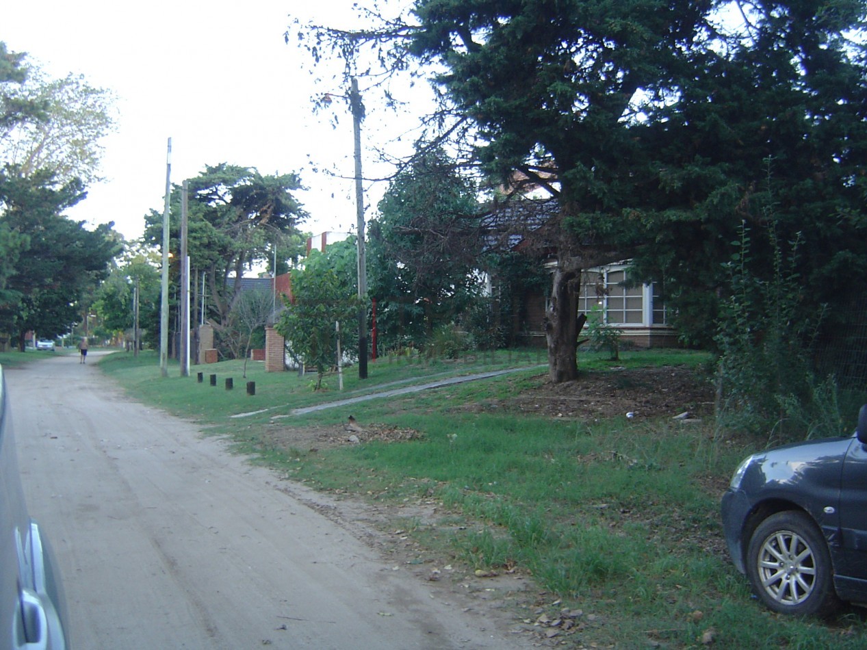 L18 - Lote Calle Buenos Aires e/ 27 y Peatonal - Santa Teresita