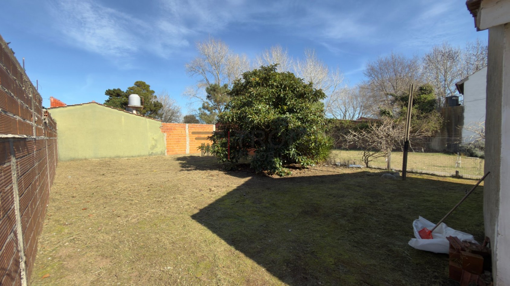 V63 - Chalet 3 ambientes - Calle 45 e/8 y 9 