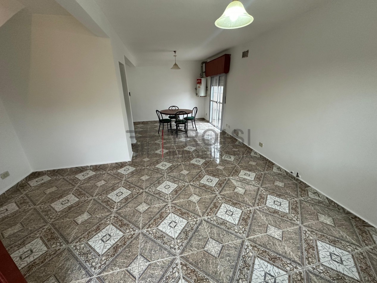 V3B - Duplex 3 ambientes - Calle 49 e/ 5 y 6
