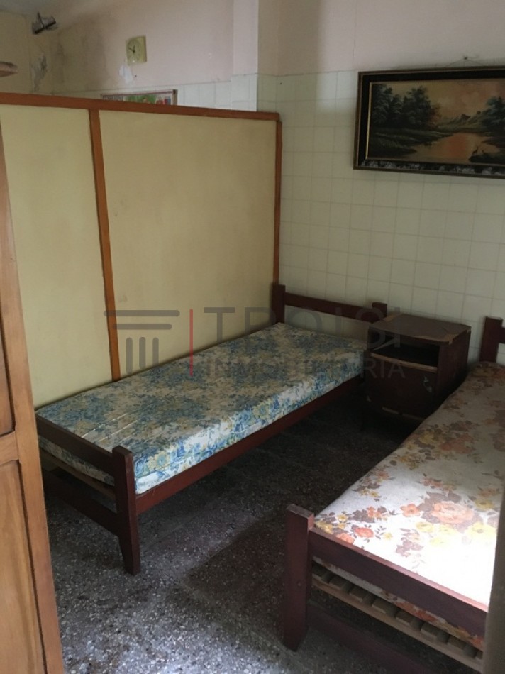 V37 - Monoambiente + Chalet 3 ambientes - Calle 30 e/ 5 y 6 