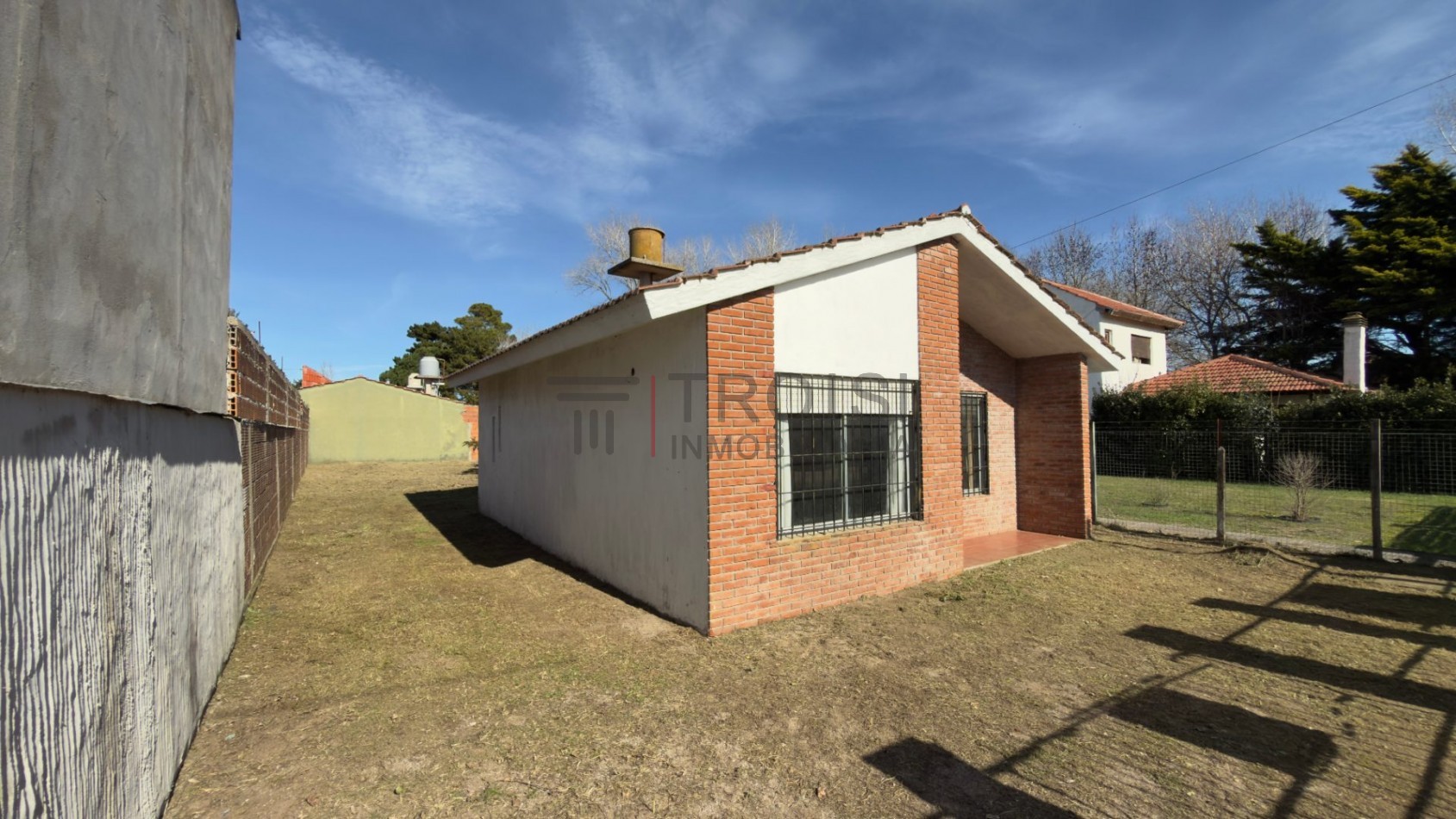V63 - Chalet 3 ambientes - Calle 45 e/8 y 9 