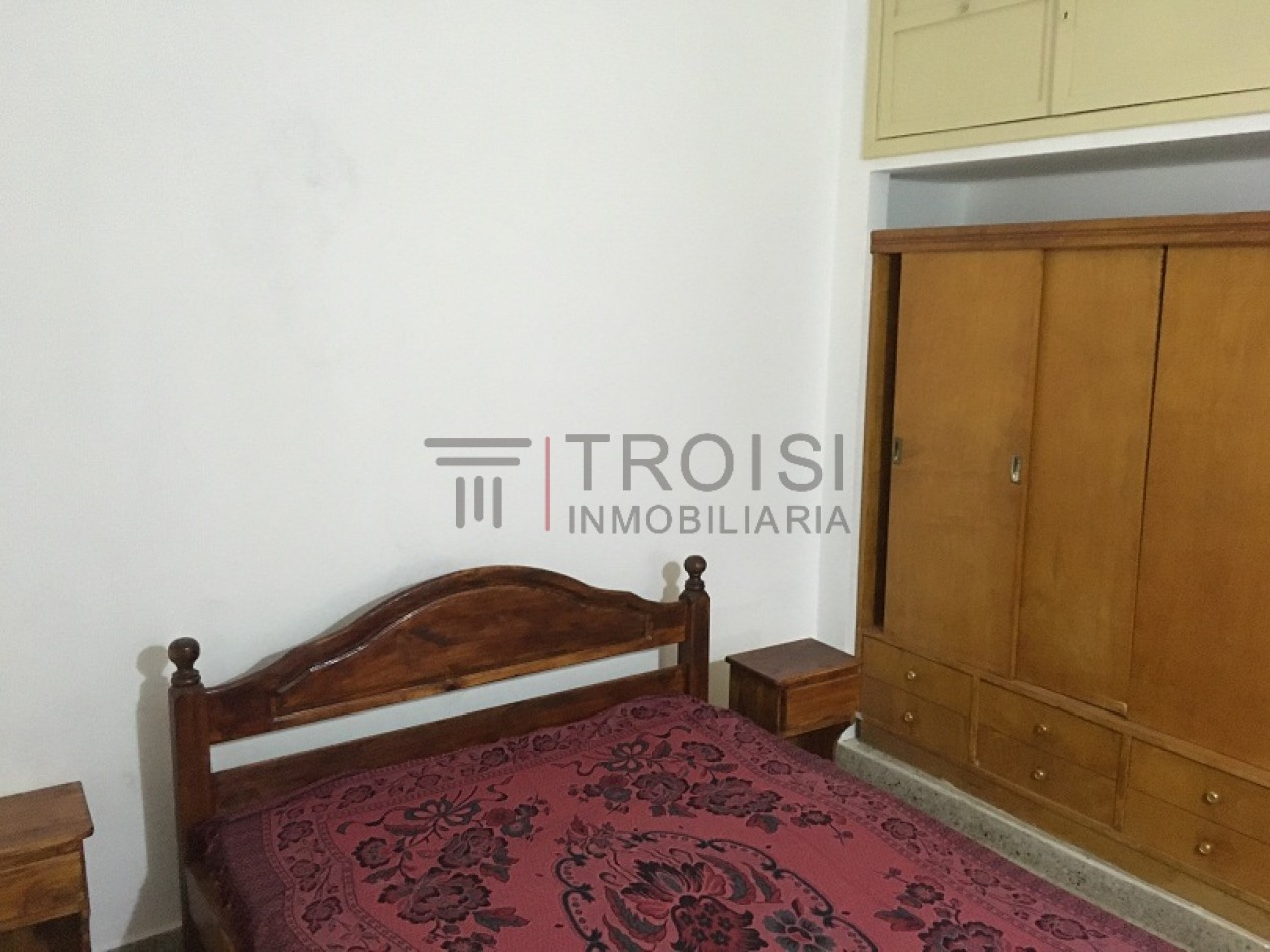 V37 - Monoambiente + Chalet 3 ambientes - Calle 30 e/ 5 y 6 