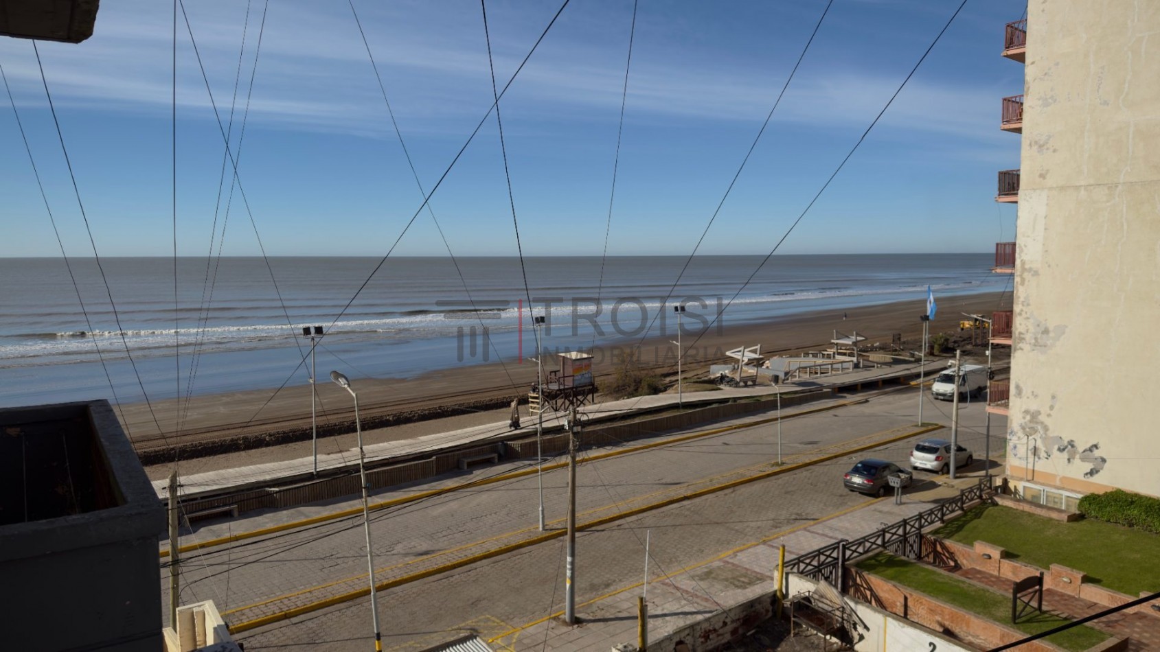 V40 - Depto. 3 ambientes Frente al Mar - Av. Costanera e/ 31 y 32
