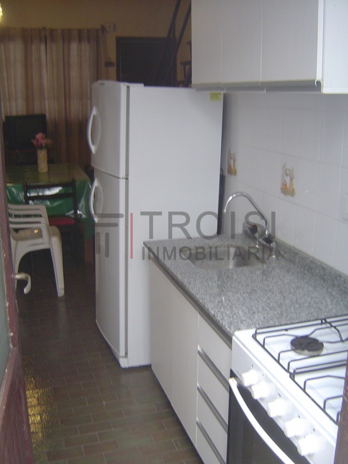 V29 - Duplex 3 ambientes - Calle 33 e/6 y 7