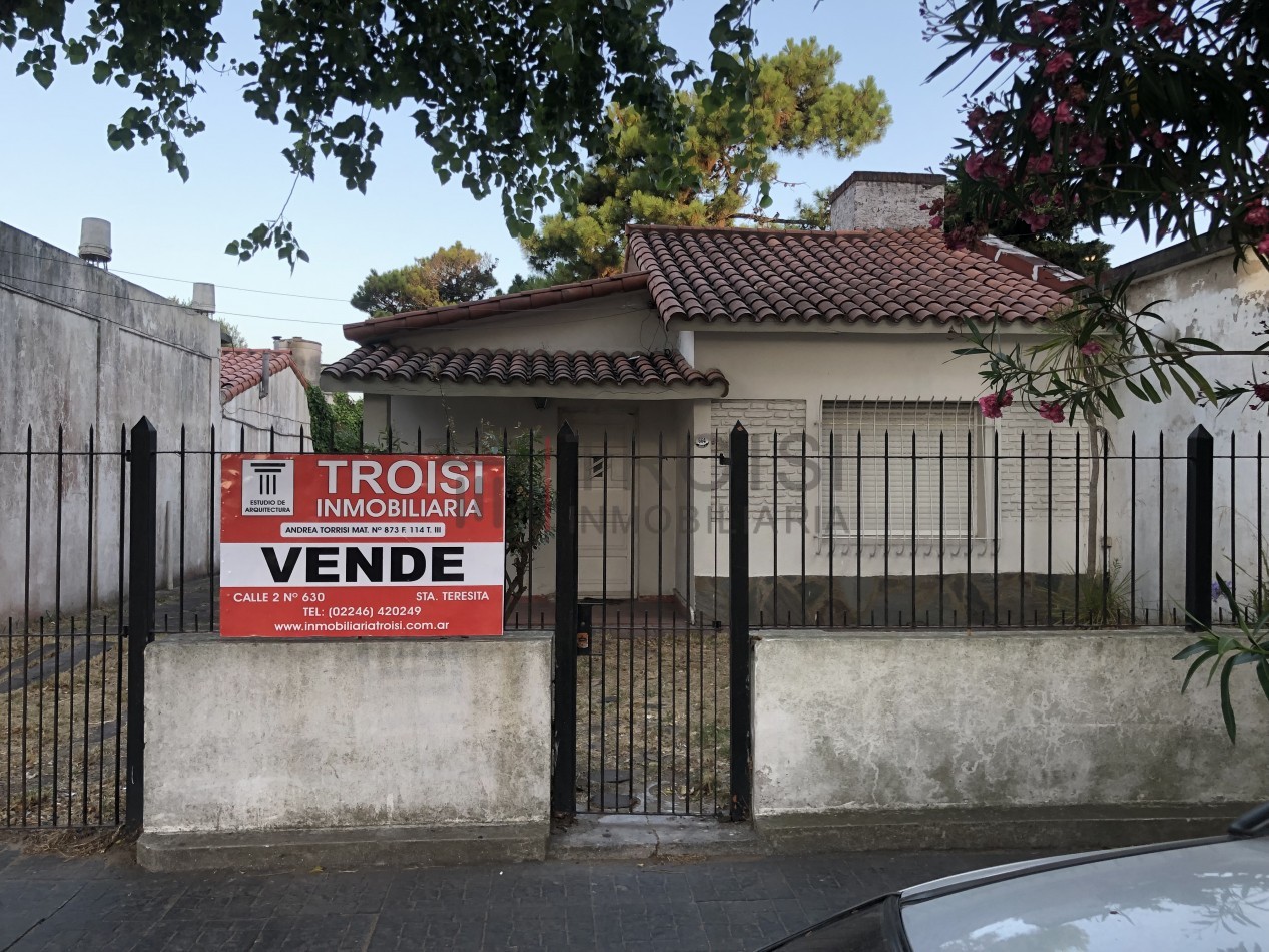 V73 - Chalet 4 ambientes - Calle 3 e/33 y 34