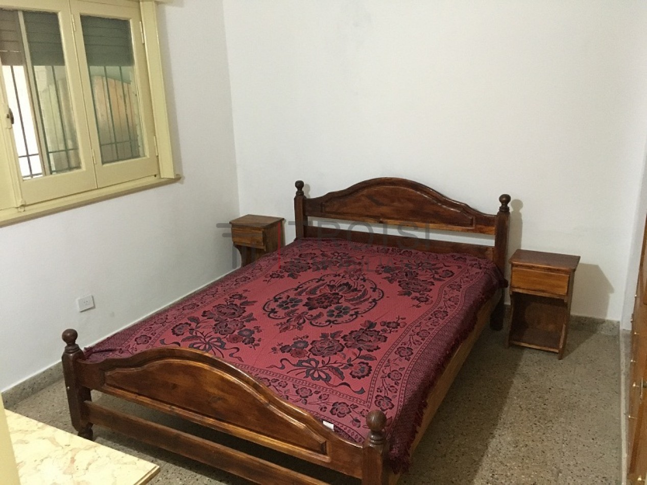 V37 - Chalet 3 ambientes + Monoambiente -  Calle 30 e/ 5 y 6