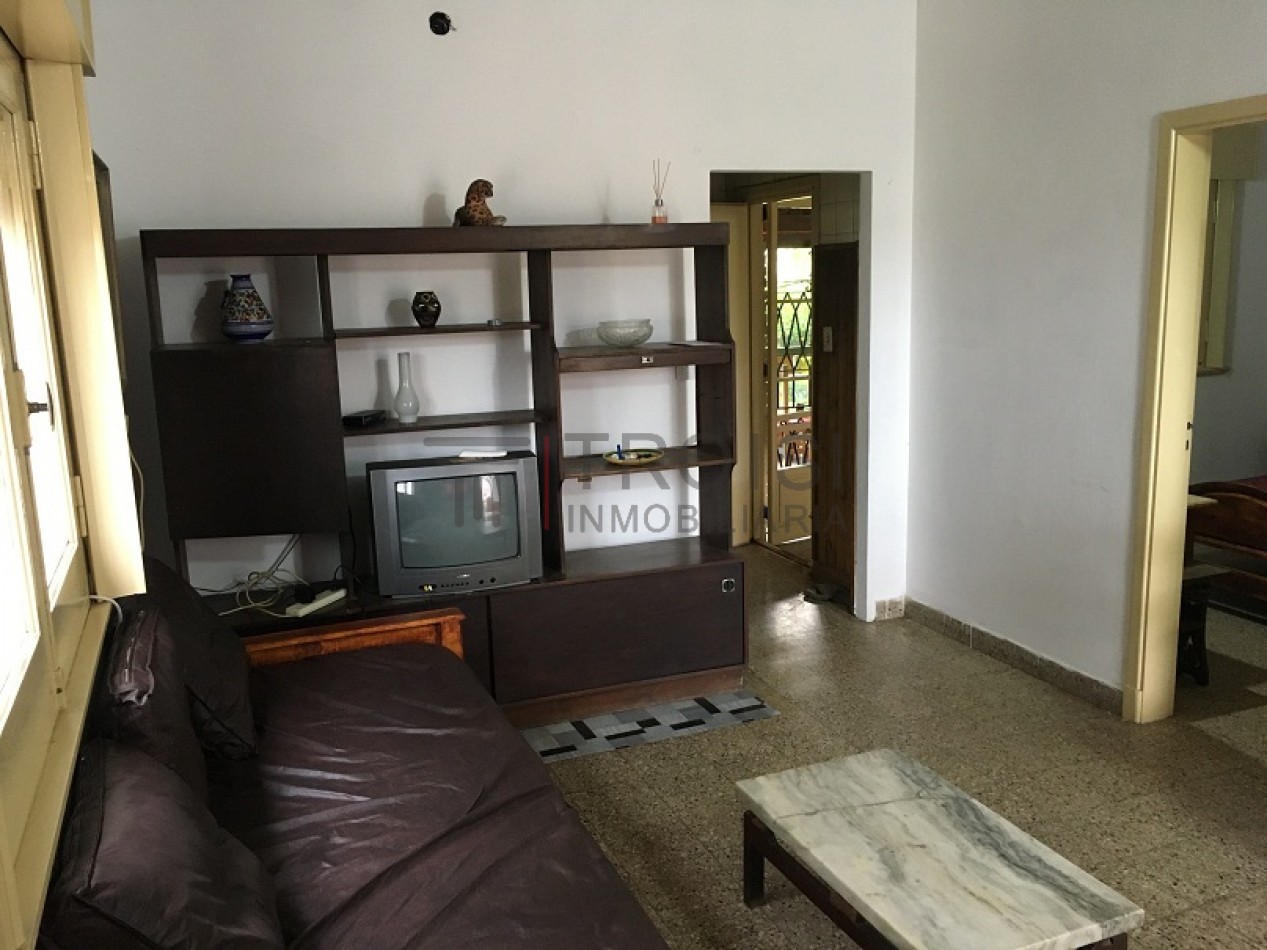V37 - Chalet 3 ambientes + Monoambiente -  Calle 30 e/ 5 y 6