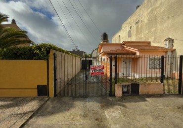 V53 - Chalet 3 ambientes - Calle 6 e/30 y 31